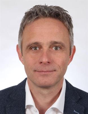 &copy; Nehme Hartmut